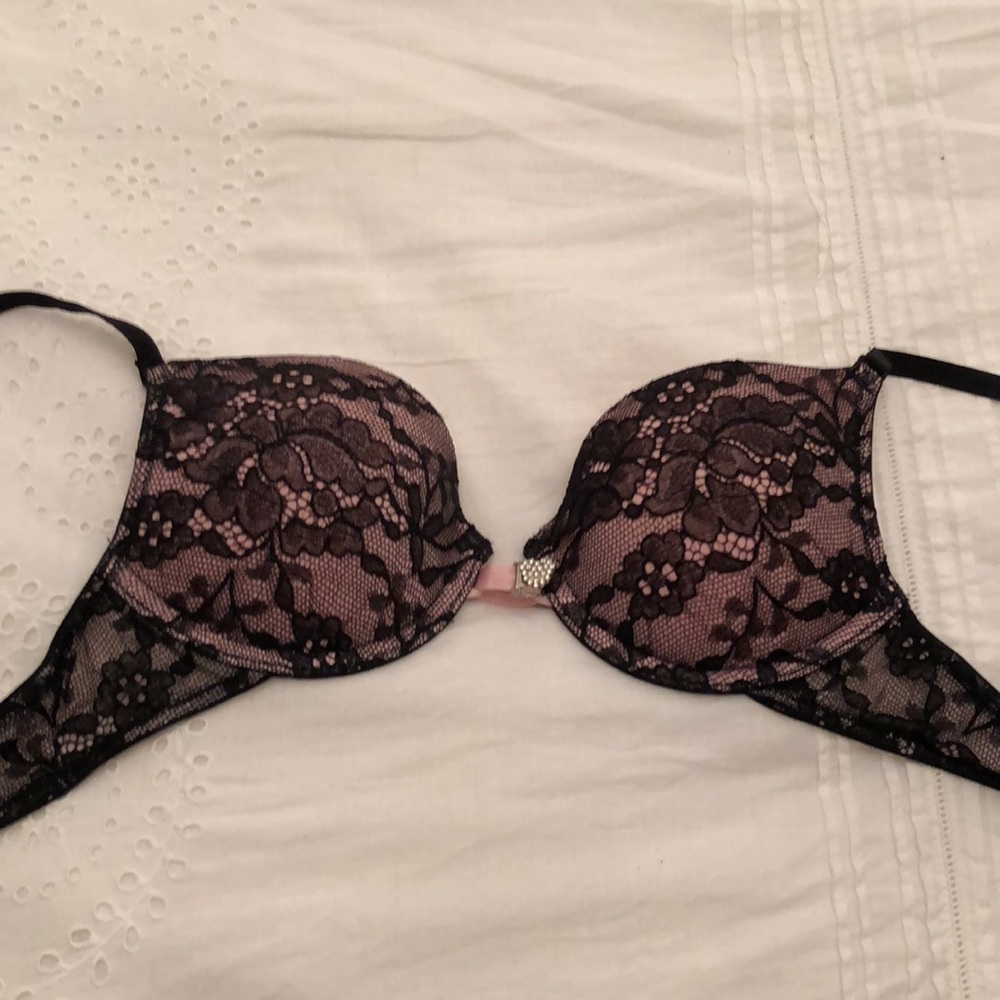 VS Black Lace Lite Push UP Bra